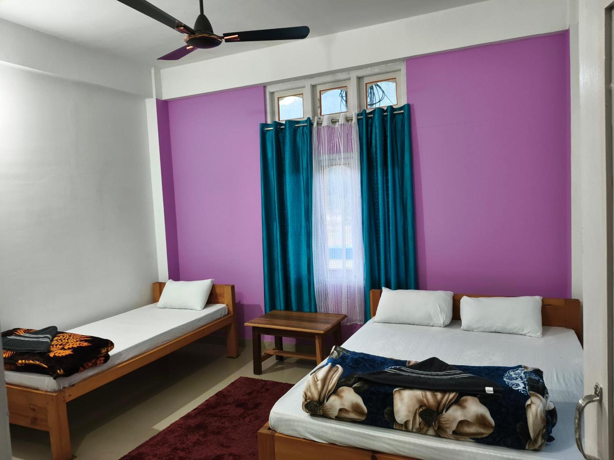 Valley View Homestay Dirang Екстер'єр фото